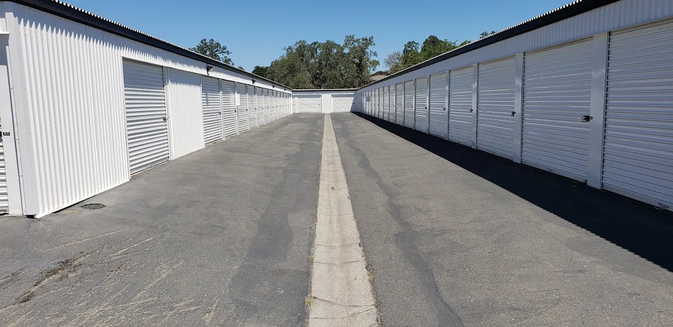 East Cypress Storage 1640 East Cypress Ave, STE C Redding, CA 96002
